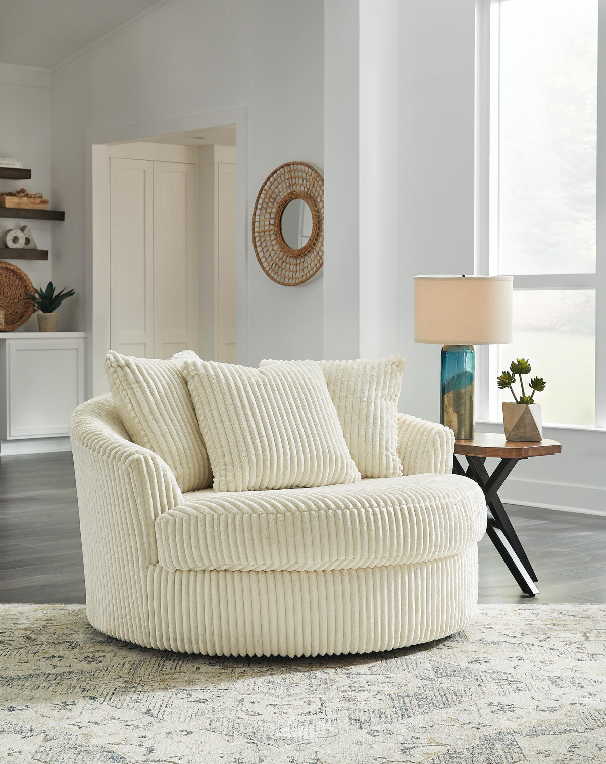Lindyn Ivory living room collection room scene