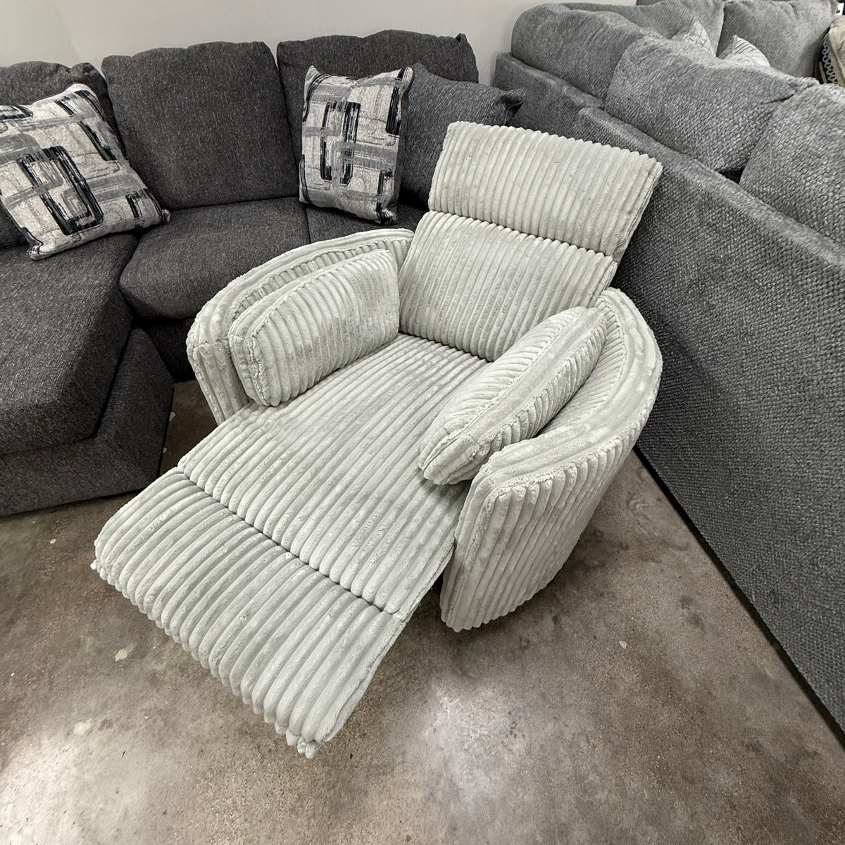 Recliners & Lift Chairs