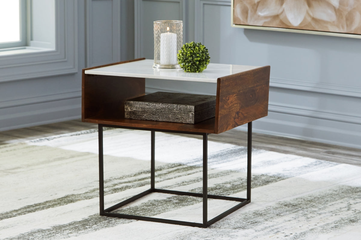 Rusitori Occasional Collection