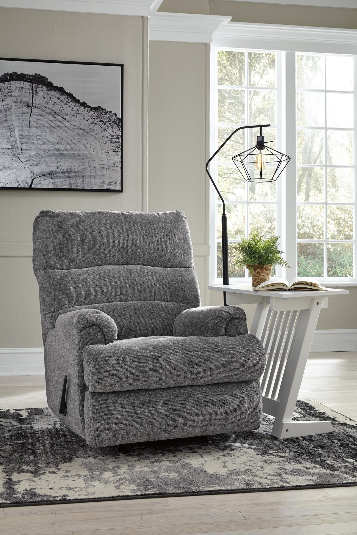 Man Fort Rocker Recliner (Graphite)