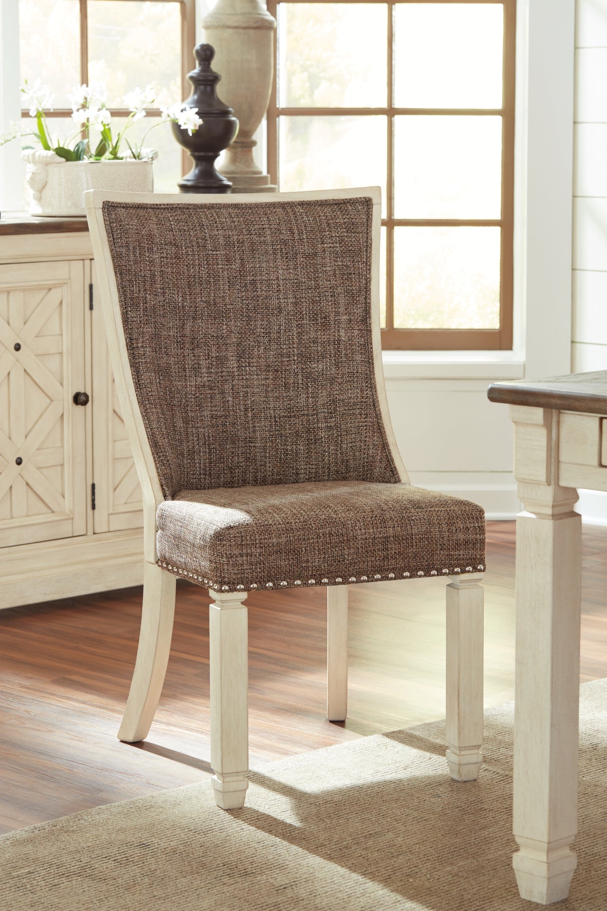 Bolanburg Two-Tone Dining Upholstered Side Chair