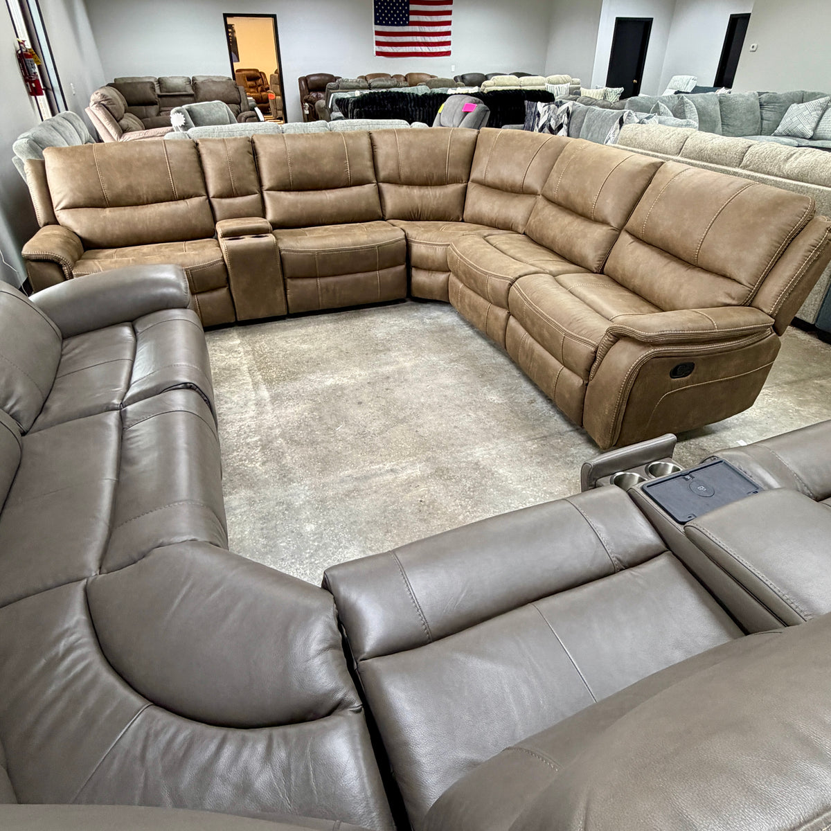 Lehi Brown 6-Piece Manual Reclining Sectional