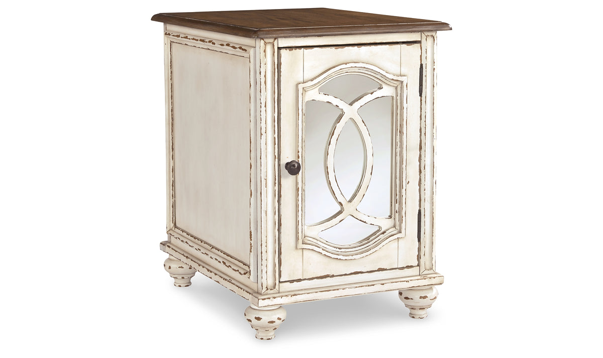 Realyn Occasional Tables